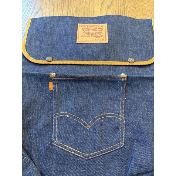 Rare Vintage Levi’s Promotional Denim Backpack Sling Tote Bag Tab Pocket - New! - Picture 2 of 8